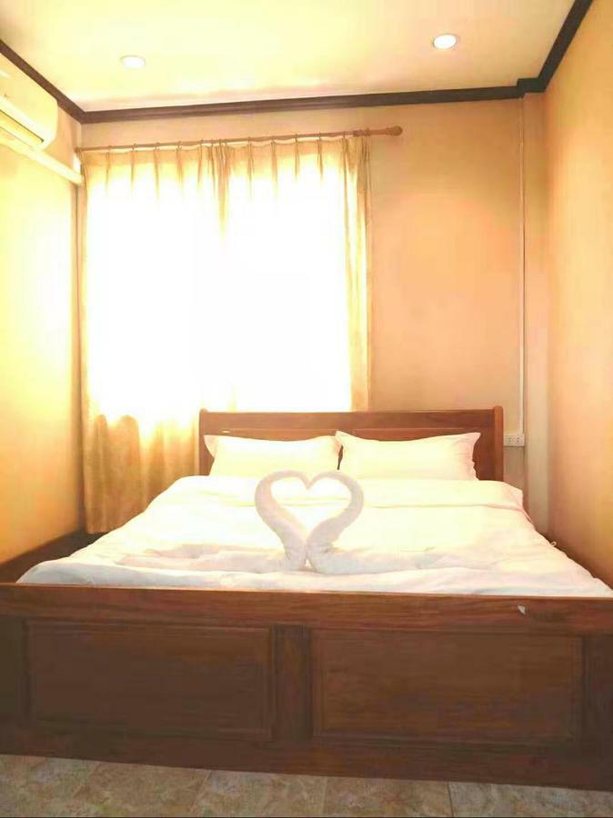 Green Land Hotel Ban Nongdouang Exterior foto