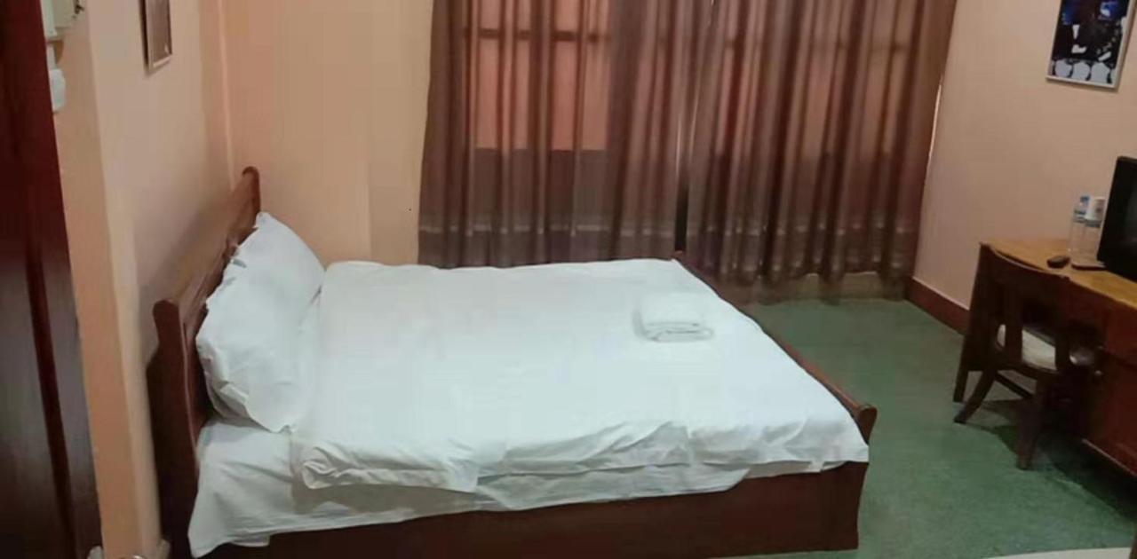 Green Land Hotel Ban Nongdouang Exterior foto